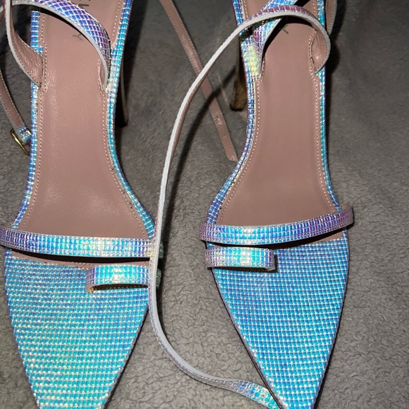 Fenty Shoes only worn twice brand new! No box can find dust bag - Picture 3 of 3